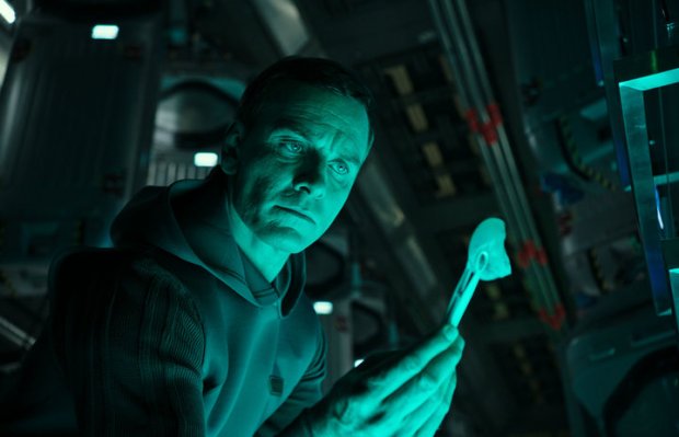 Michael Fassbender (Walter) stars in ALIEN: COVENANT